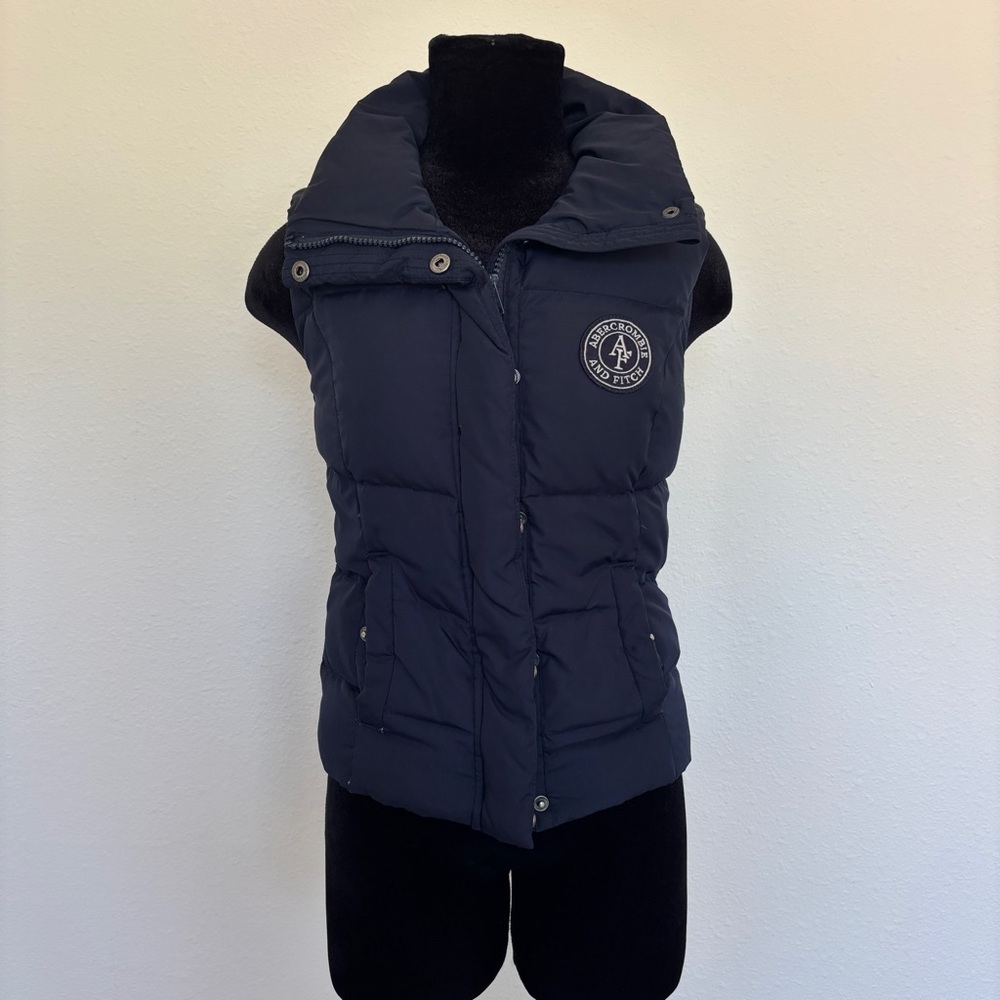 Abercrombie and Fitch Navy Puffer Vest